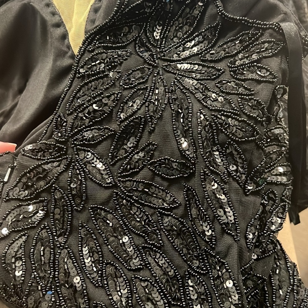 MAC DUGGAL 5107 NWT Embellished Leaf Evening Gown - Picture 5 of 5